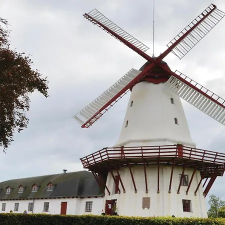 Casa de Férias Stunning In Krusa With Wifi Kruså